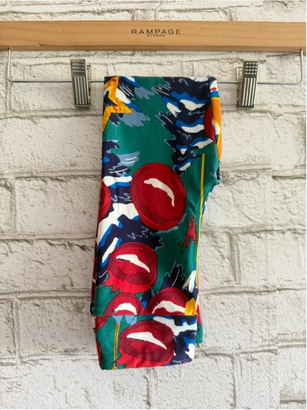 NEW!!! LuLaRoe Kids Holiday Leggings Size S/M Christmas Green Background